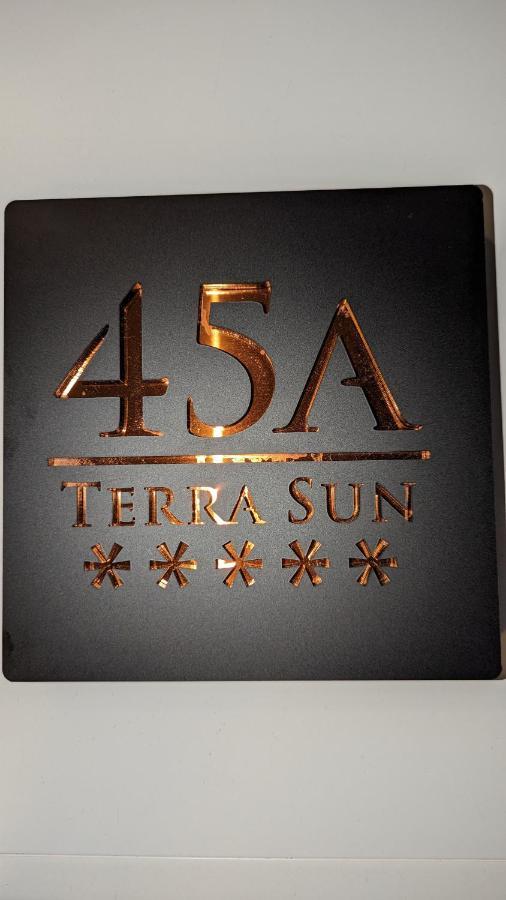 Apartments Terra Sun With Private Pool Or Jacuzzi Njivice Exterior foto